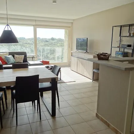 In Near The Apartman