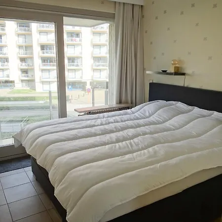 In Near The Apartman *